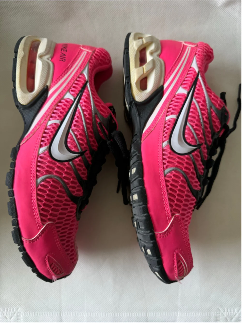 Womens Nike Air Max Torch 4 Size 6.5 Running Sneakers Shoes Digital Pink Black
